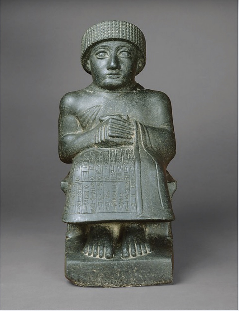 Photo of sculpture of Gudea, a temple builder