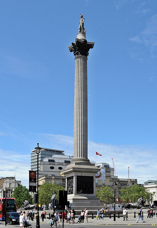 Image of the Nelson's Column, Trafalgar Square in London. Long column with sculpture of Lord Nelson standing on top.