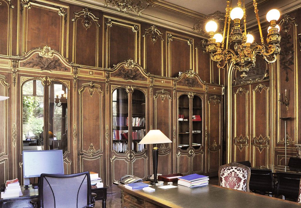 Image of Bureau Danton de l'Hôtel de Bourvallais. Depiction of typical Rococo style with serpentine design work and heavy use of gold.