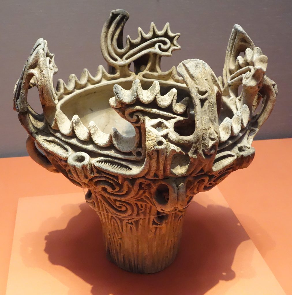 Photo of a Jomon fire-flame vessel.